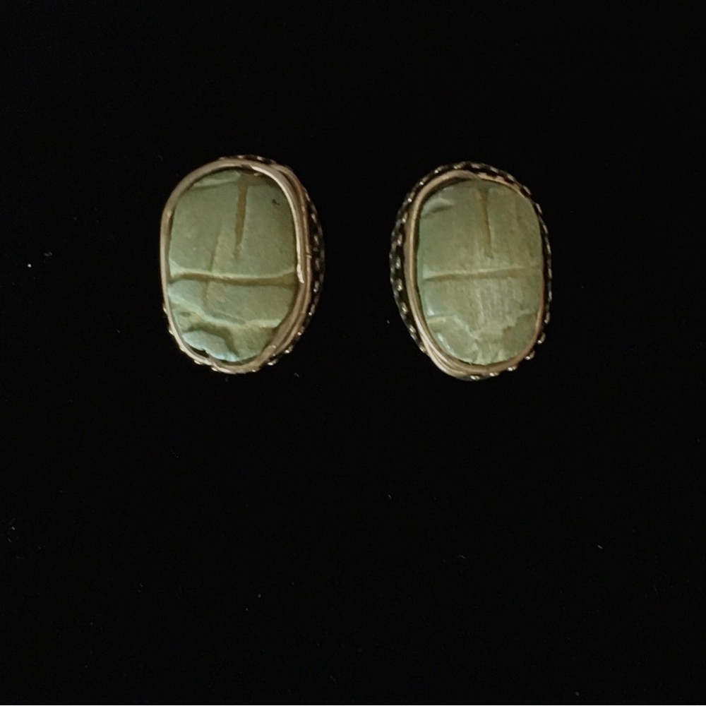 Vintage Mid Century Egyptian Revival Scarab Gold Filagree Clip On Earrings